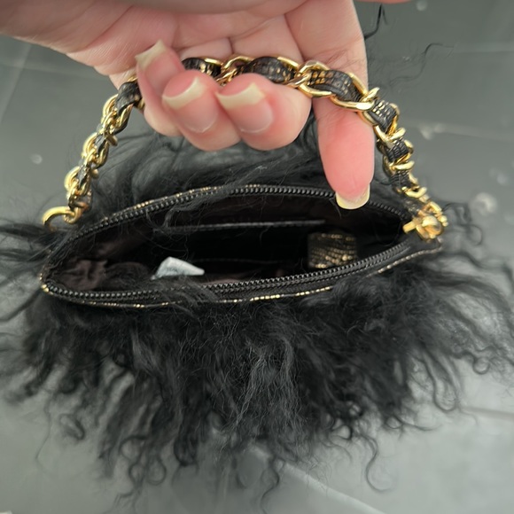Paola by PDL fur wristlet - Picture 4 of 4